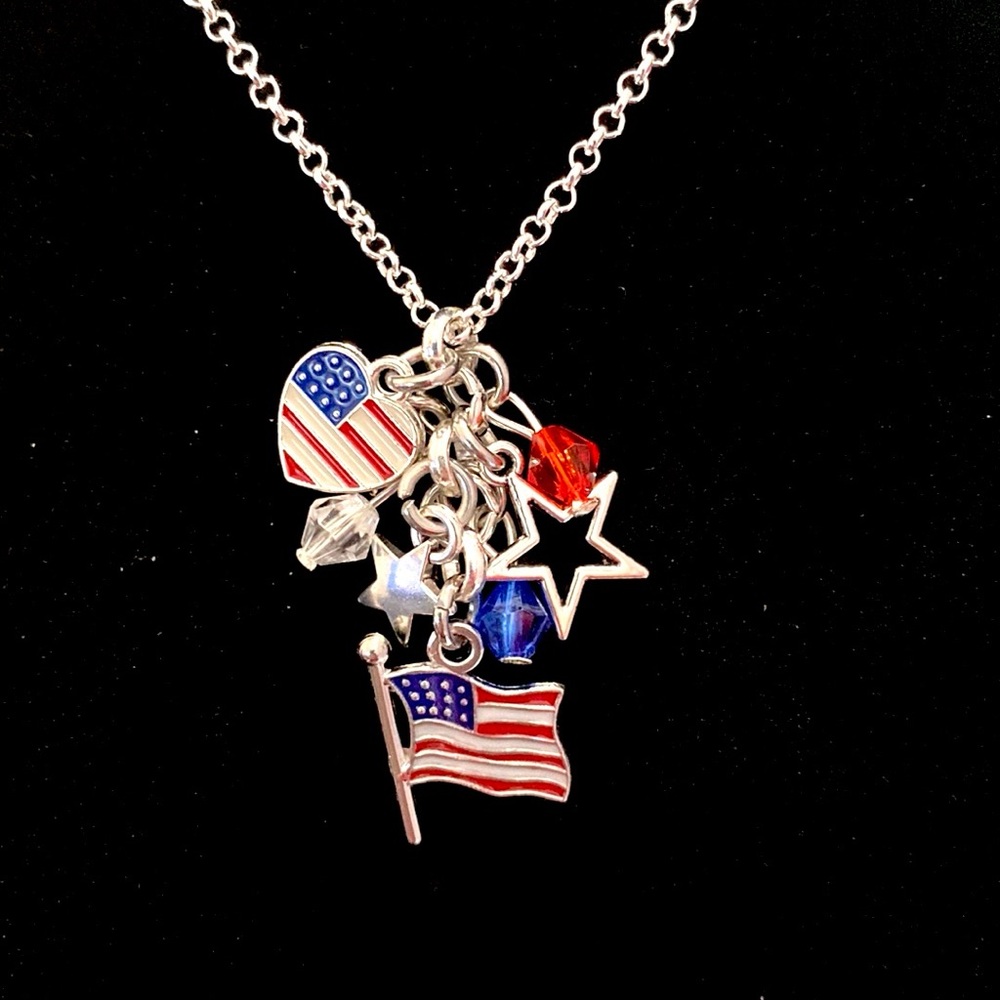Patriotic Charm Necklace USA America 4th Of July American Flag - Picture 3 of 5